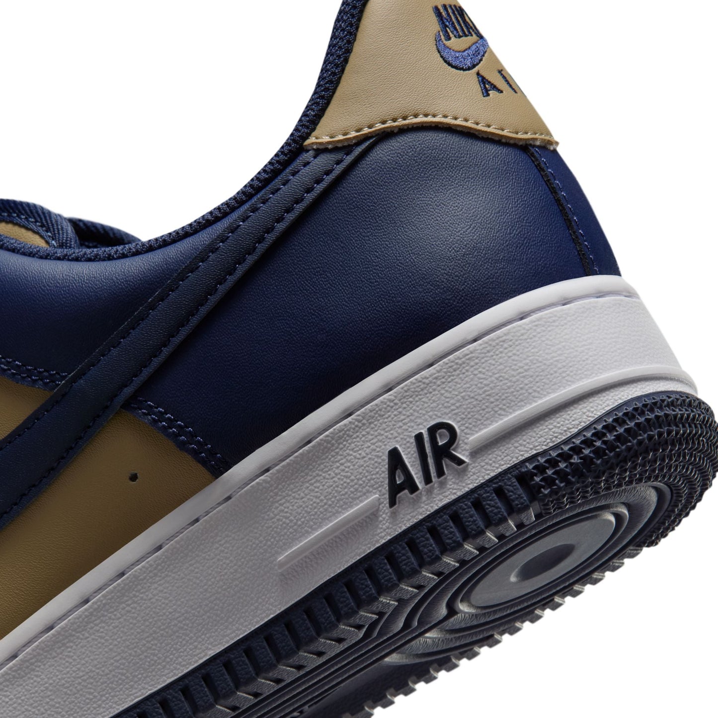 Nike Mens Air Force 1 ’07 - Parachute Beige