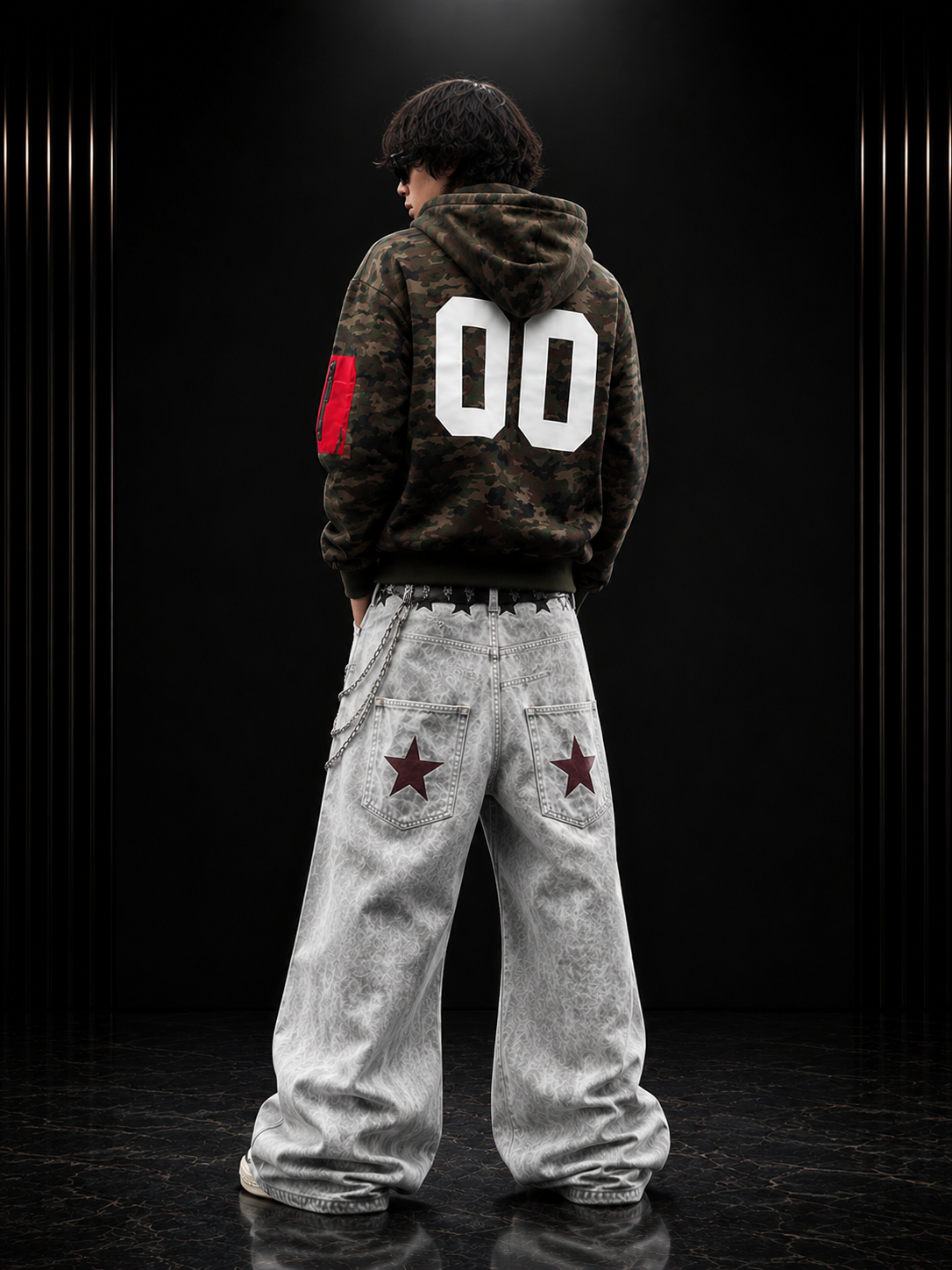 Distressed Styled Baggy Jeans